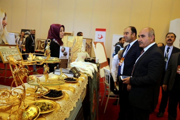 Başkan Kara "Anadolu Dünya Dolu" Kongresine Katıldı