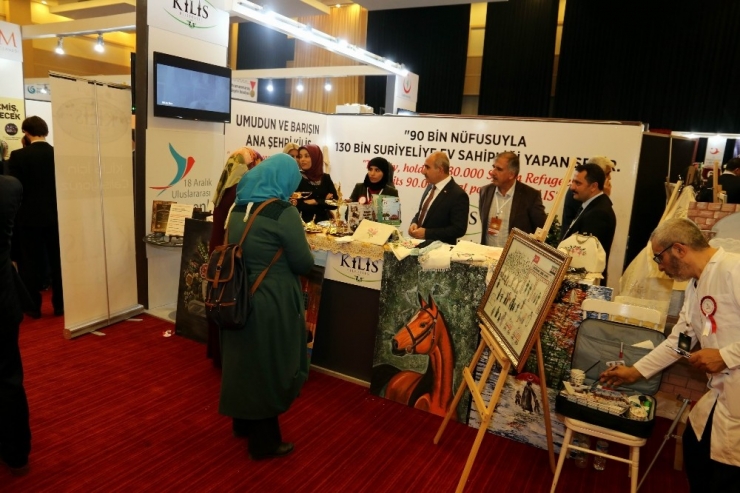 Başkan Kara "Anadolu Dünya Dolu" Kongresine Katıldı