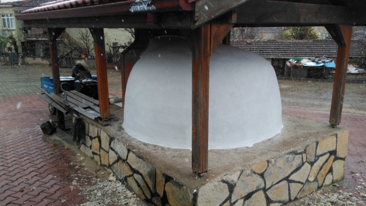 Zarar Gören Köy Fırınları Tamir Ediliyor