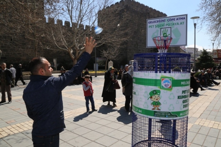 Melikgazi’de Ayrıştırılmış Çöp Toplanıyor