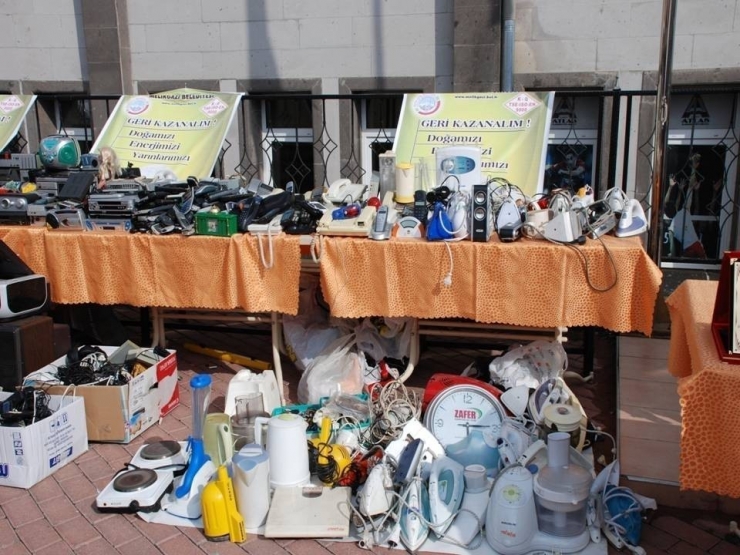 Melikgazi’de Ayrıştırılmış Çöp Toplanıyor