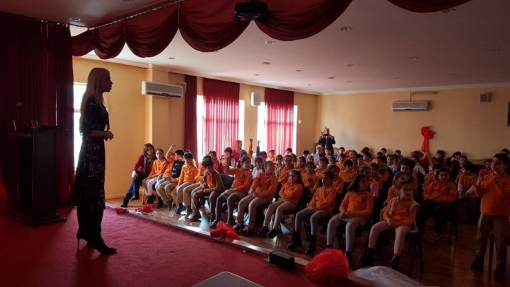 Öğrencilere Çocuk Hakları Eğitimi Verildi