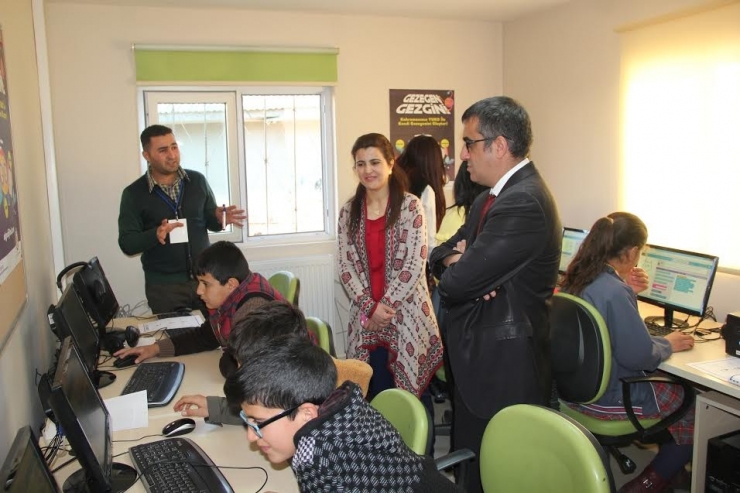 Başkan Vekili Yücel’den Tegv Muradiye Öğrenim Birimine Ziyaret