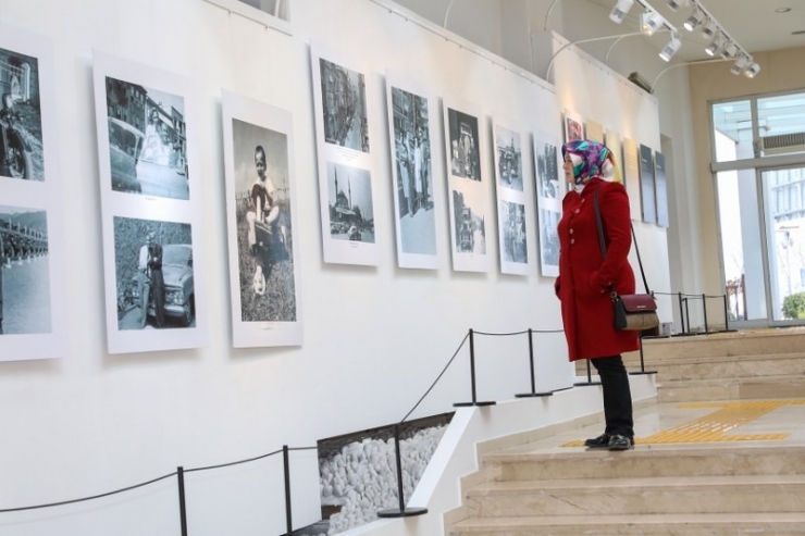 “Onun Arabası Var” Fotoğraf Sergisi Açıldı