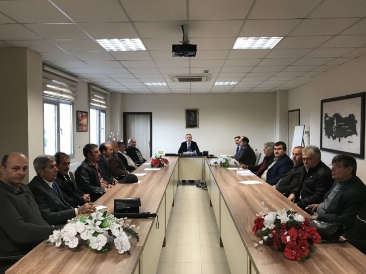 Burhaniye’ De Sosyal Yardımlaşma Ve Dayanışma Vakfı Mütevelli Heyeti Seçildi