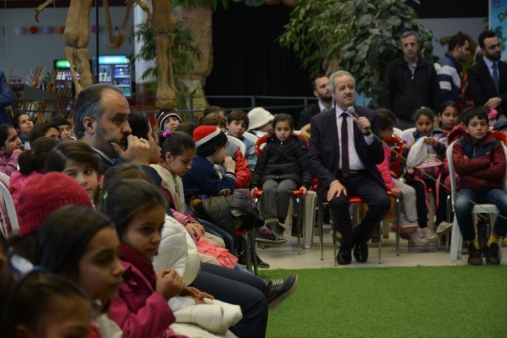 Suriyeli Çocuklar Suriyeli Astronotla Buluştu