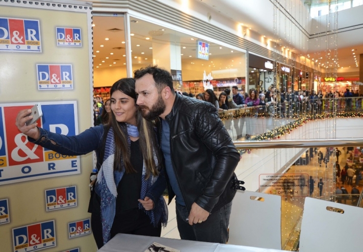 Yazar Caner Yaman, Adanalı Okurlarıyla Buluştu