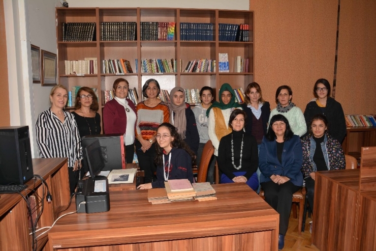 Eski Mezunlar Okullarına Sahip Çıkıyor