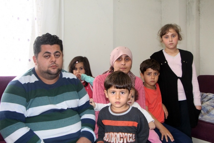 İşsiz Baba 5 Çocuğuyla Sokakta Kalacak