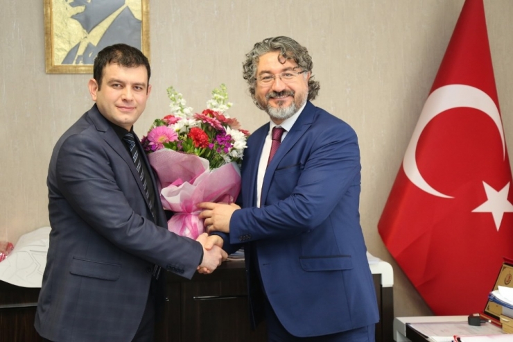 Uşak Belediyesi’nde Görev Devir Teslimi Yapıldı