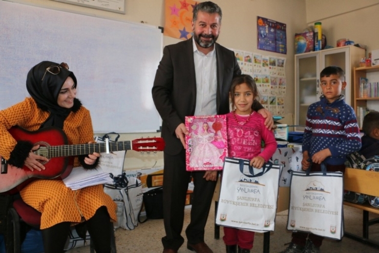 Büyükşehir, Üniversite Öğrencileriyle İlkokul Öğrencilerini Buluşturdu