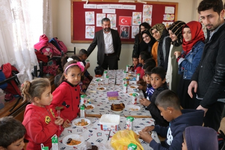 Büyükşehir, Üniversite Öğrencileriyle İlkokul Öğrencilerini Buluşturdu