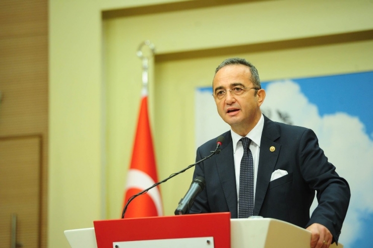 Tezcan: "Yunanistan Savunma Bakanına Söylüyorum, Bu Hezeyanlardan Vazgeçsinler, Bu Coğrafya Üzerinde Kuvayı Milliye Ruhu Hala Yaşıyor"