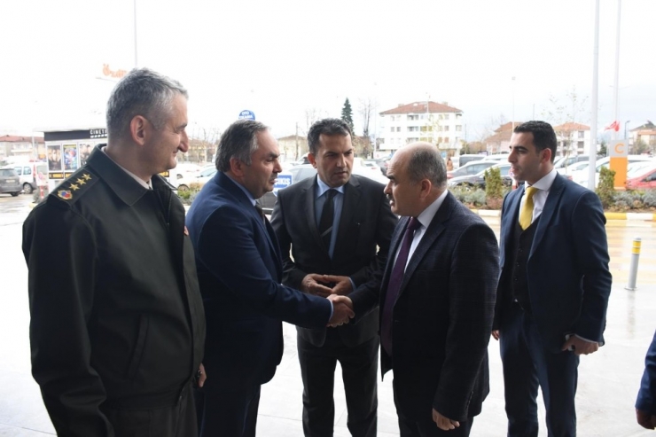 Gazilerle Birlikte ‘Ayla’yı İzlediler