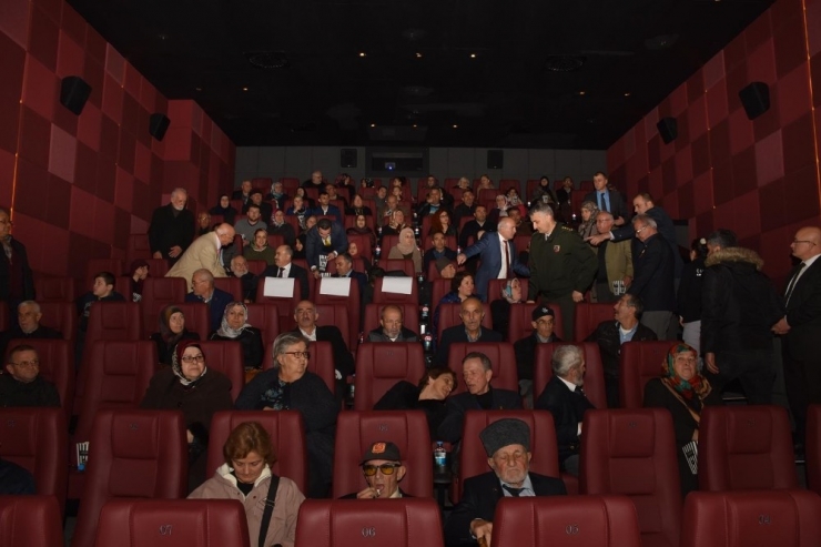 Gazilerle Birlikte ‘Ayla’yı İzlediler