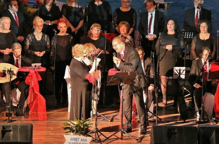 Edremit Halkı, Tsm Konserinde Buluştu