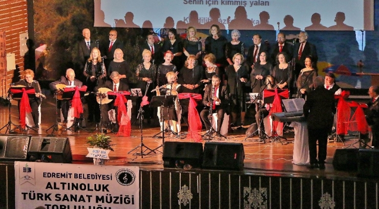Edremit Halkı, Tsm Konserinde Buluştu