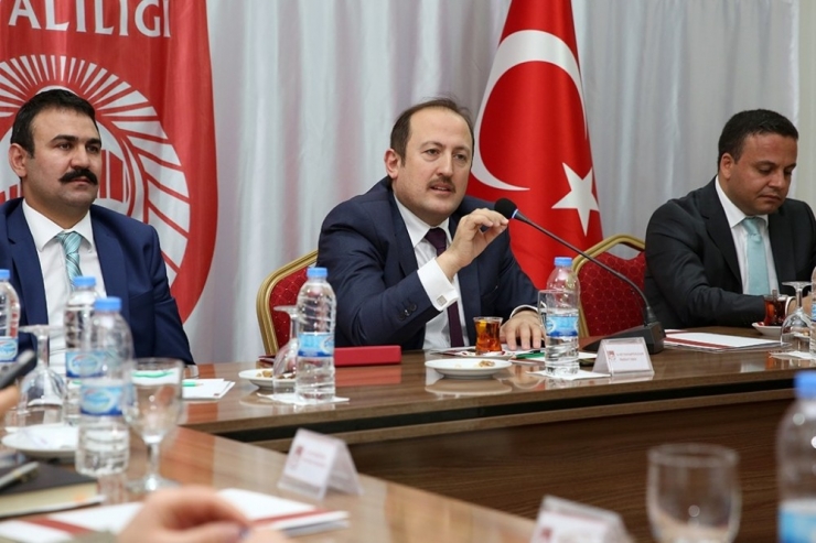 Vali Pehlivan: “Kamu Hizmetlerinde Temel Hedef Vatandaş Memnuniyetidir”