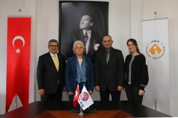 İzmir Ekonomi’den Esbaş İle Eğitim İşbirliği