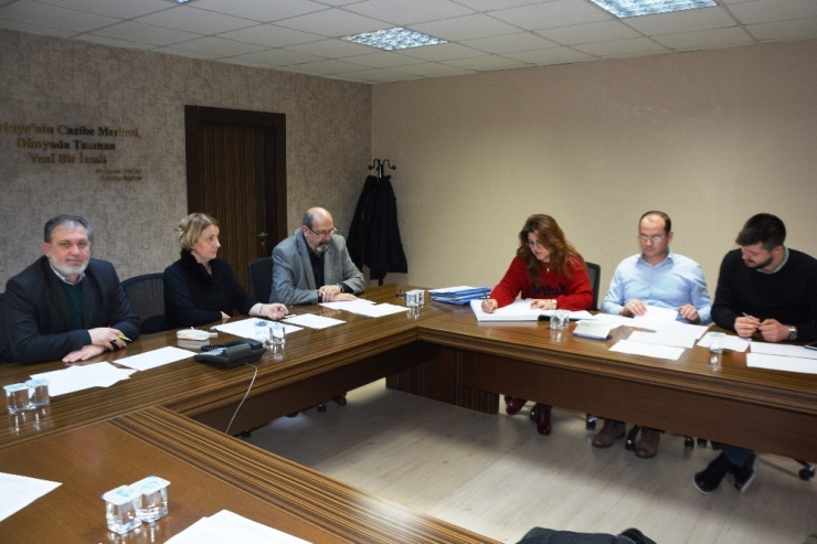 İzmit Belediyesi, 16 İşyeri İçin İhale Açtı