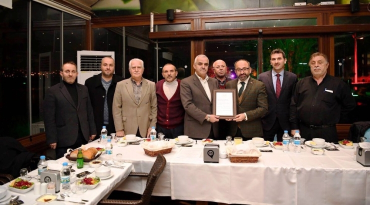 Başkan Üzülmez’den Camii Dernek Başkanlarına Destek