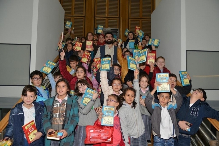 Yazarlar, İlkokul Öğrencileriyle Söyleşide Buluşuyor