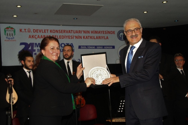 Mavi Nota Müzik Ödülleri Akçaabat’ta Verildi