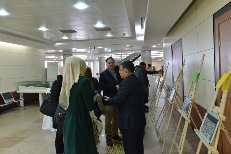 ‘Gözlerinizle Göremeyeceğiniz Dünyalara Yolculuk’ Fotoğraf Sergisi Açıldı