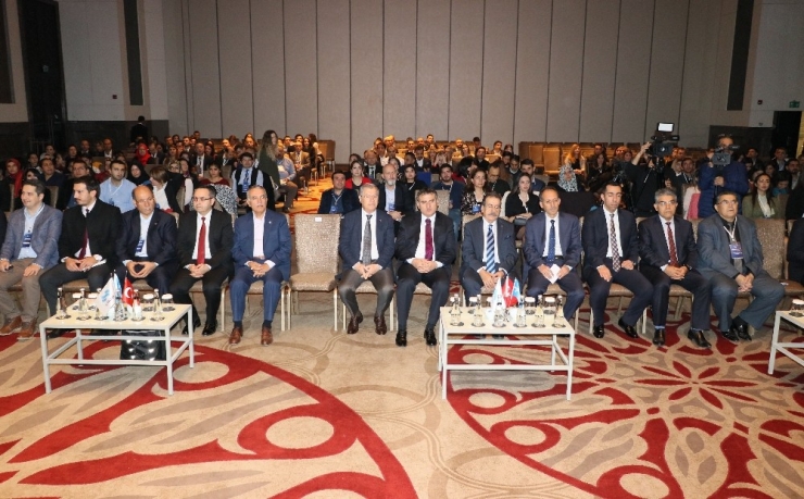 Adana’da "İnsan Kaynakları Yönetimi Zirvesi"