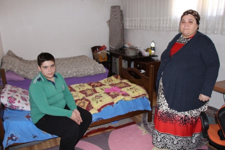 190 Kiloydu Şimdi 14 Yaşındaki Oğlundan Daha Zayıf