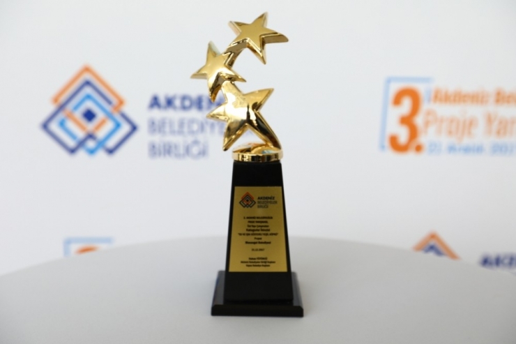 Manavgat Belediyesi’nin Yaya Köprüsü Projesine Ödül