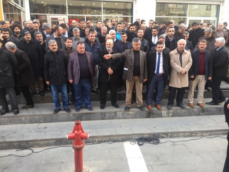 Batman’da 56 Stk’dan Rektör Durmuş’a Tepki