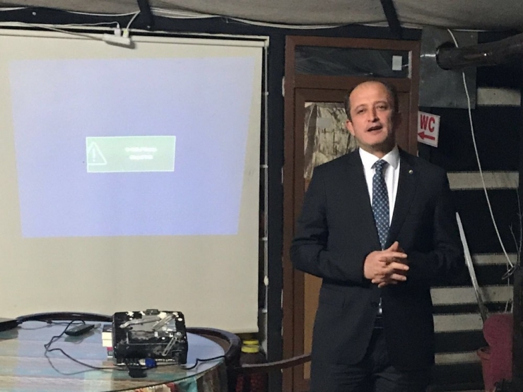 Burdur’da Çiğ Süt Fiyatları Ve Süt Endüstrisi Konuşuldu