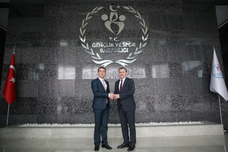 Bakan Bak, Kosova Gençlik Ve Spor Bakanı Gashı İle Görüştü