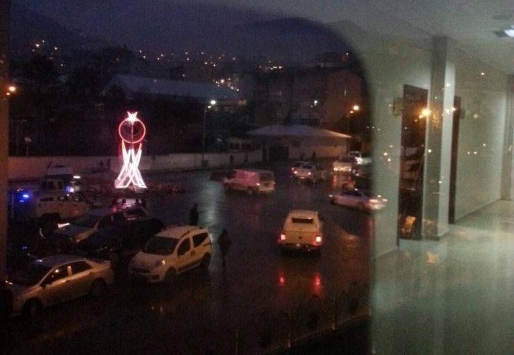 Hakkari Caddeleri İlk Defa Ayıldız Kulesi İle Tanıştı