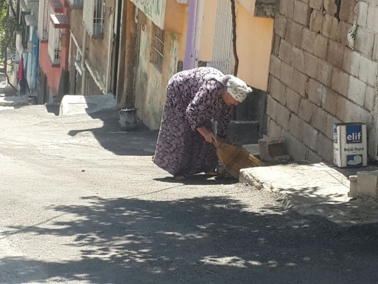 Şahinbey Temizlikte Duyarlı Olan Vatandaşları Ödüllendiriyor