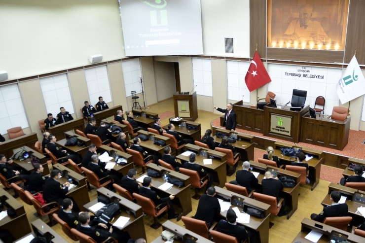 Tepebaşı Belediyesi’nden Güvenlik Personeline Eğitim