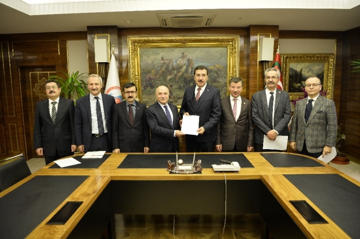 Bakan Tüfenkci’den Çölyak Hastalarını Sevindirecek Açıklama