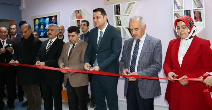 İpekyolu Belediyesinden ‘Z-kütüphane’ Açılışı