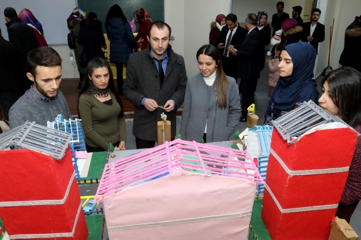 Aiçü’de Öğretim Materyalleri Sergisi Açıldı