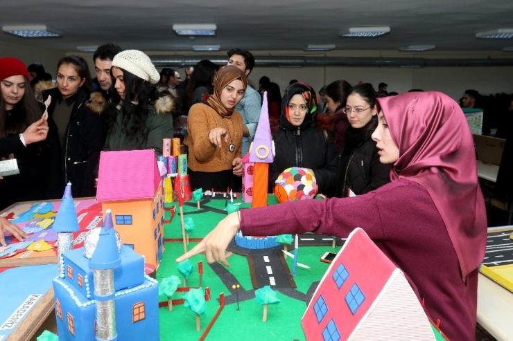 Aiçü’de Öğretim Materyalleri Sergisi Açıldı