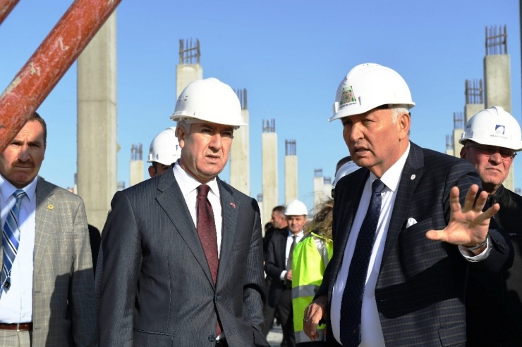 Mhp’li Durmaz: "Belediye Başkanlarımızın Çalışmalarından Gurur Duyuyorum"