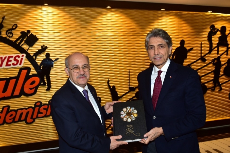 Sulukule Sanat Akademisi İle İtü Türk Musikisi Devlet Konservatuvarı Arasında Eğitim Protokolü