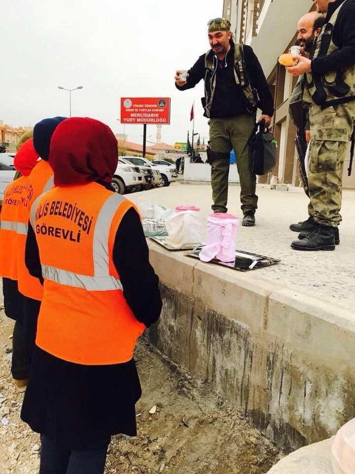 Kilisli Kadınlardan Sınırındaki Özel Harekata Çorba İkramı