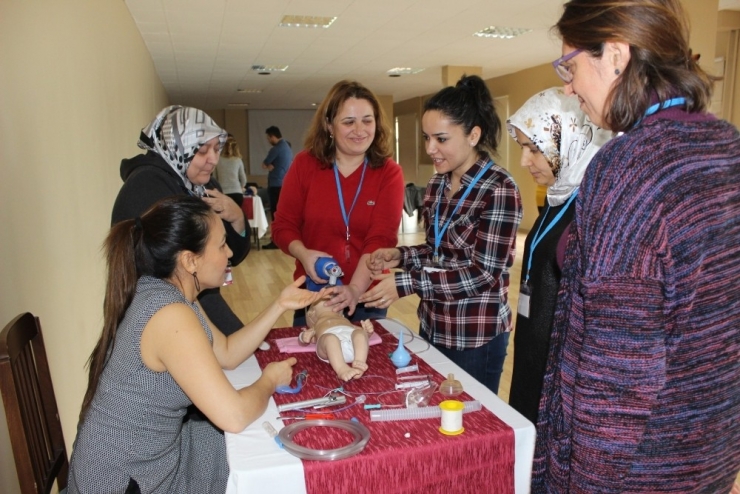 Zonguldak’ta Yeni Doğan Canlandırmaya Katılanlara Sertifikaları Verildi