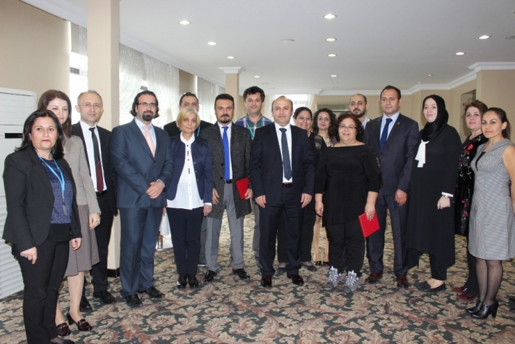 Zonguldak’ta Yeni Doğan Canlandırmaya Katılanlara Sertifikaları Verildi