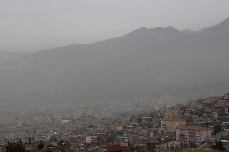 Hatay’a Toz Yağıyor