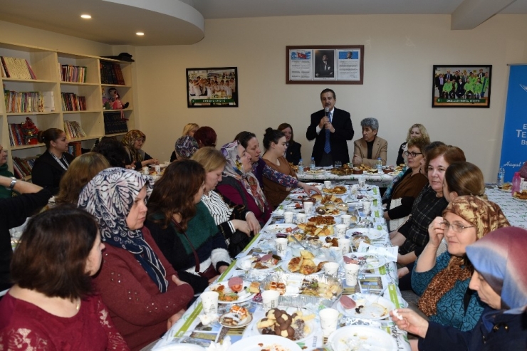 Başkan Ataç Bahçelievler’de Kadınlar İle Buluştu