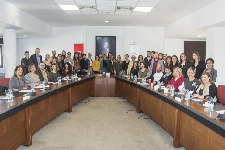 Dil Eğitimine “Dernek” Farkı