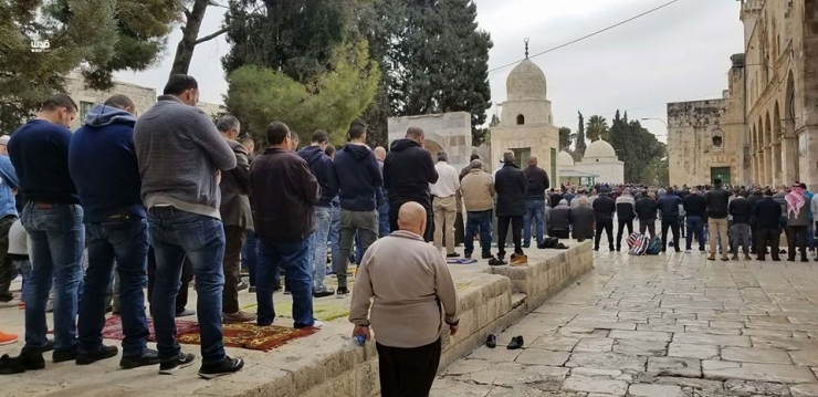 Kudüs’te Türk Bayraklı Tişört Giyen Filistinliler Trump’ı Protesto Etti